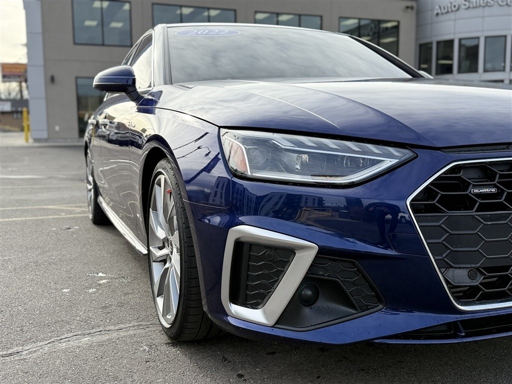 Audi A4 Sedan S line Premium Plus 45 TFSI quattro 2022