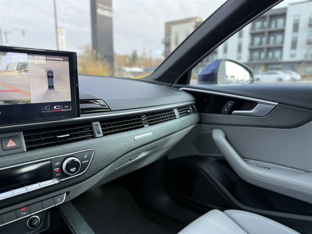 Audi A4 Sedan S line Premium Plus 45 TFSI quattro 2022