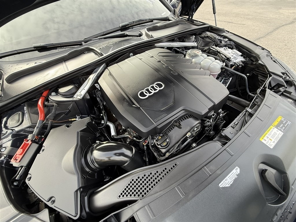 Audi A4 Sedan S line Premium Plus 45 TFSI quattro 2022