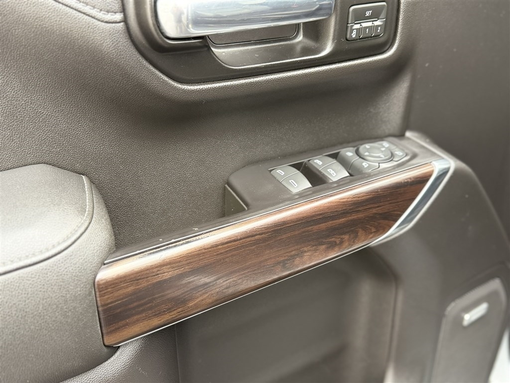 GMC Sierra 1500 4WD Crew Cab 147" SLT 2019