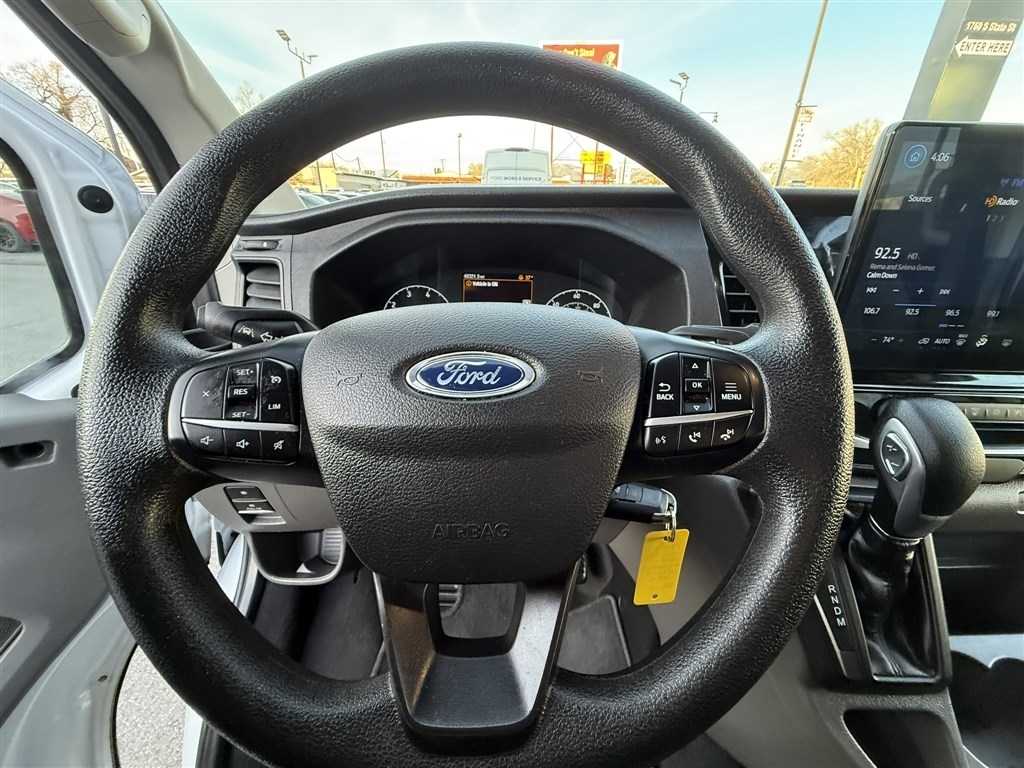 Ford Transit Passenger Wagon T-350 148" Low Roof XL RWD 2023