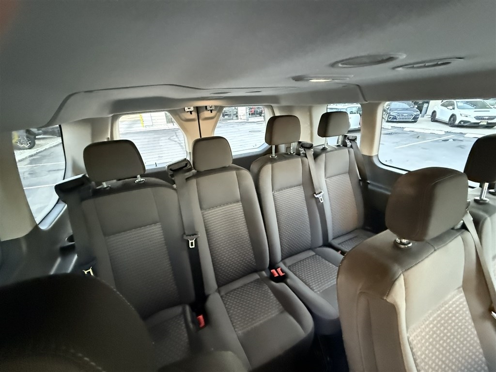 Ford Transit Passenger Wagon T-350 148" Low Roof XL RWD 2023