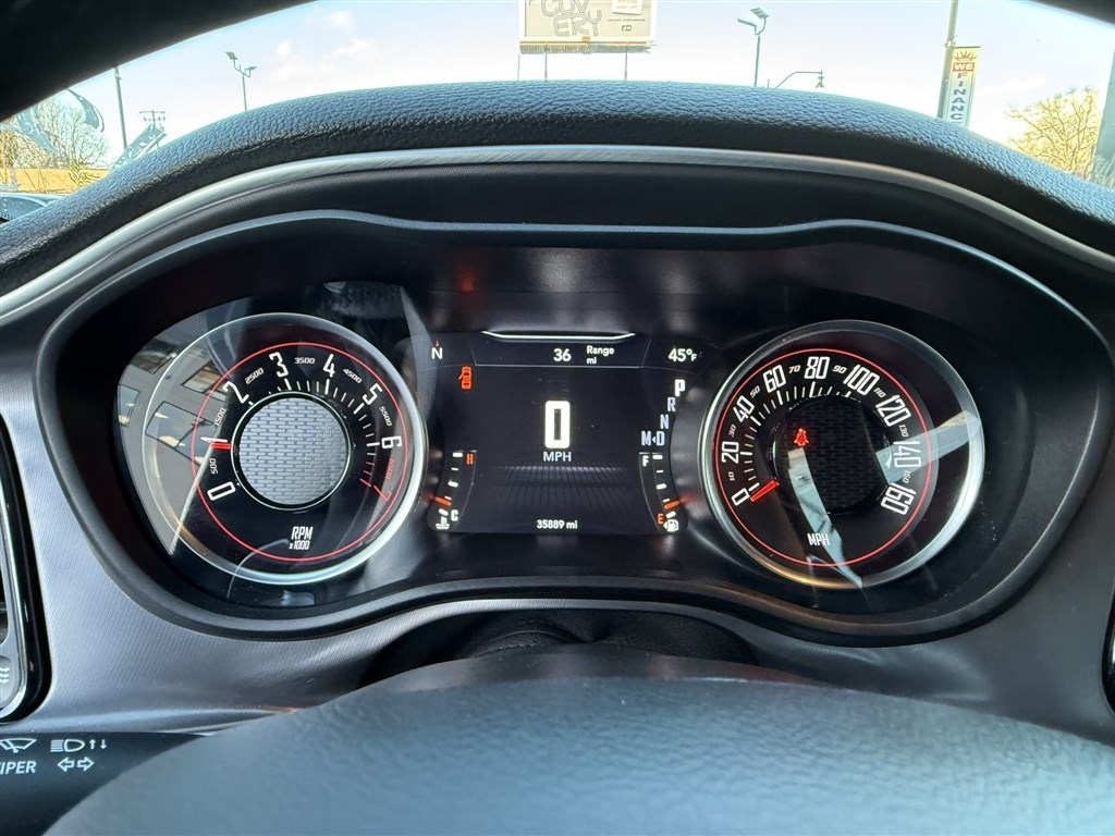 Dodge Challenger GT AWD 2021