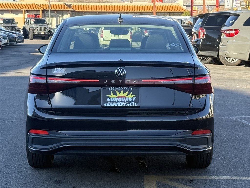 Volkswagen Jetta S Auto 2025