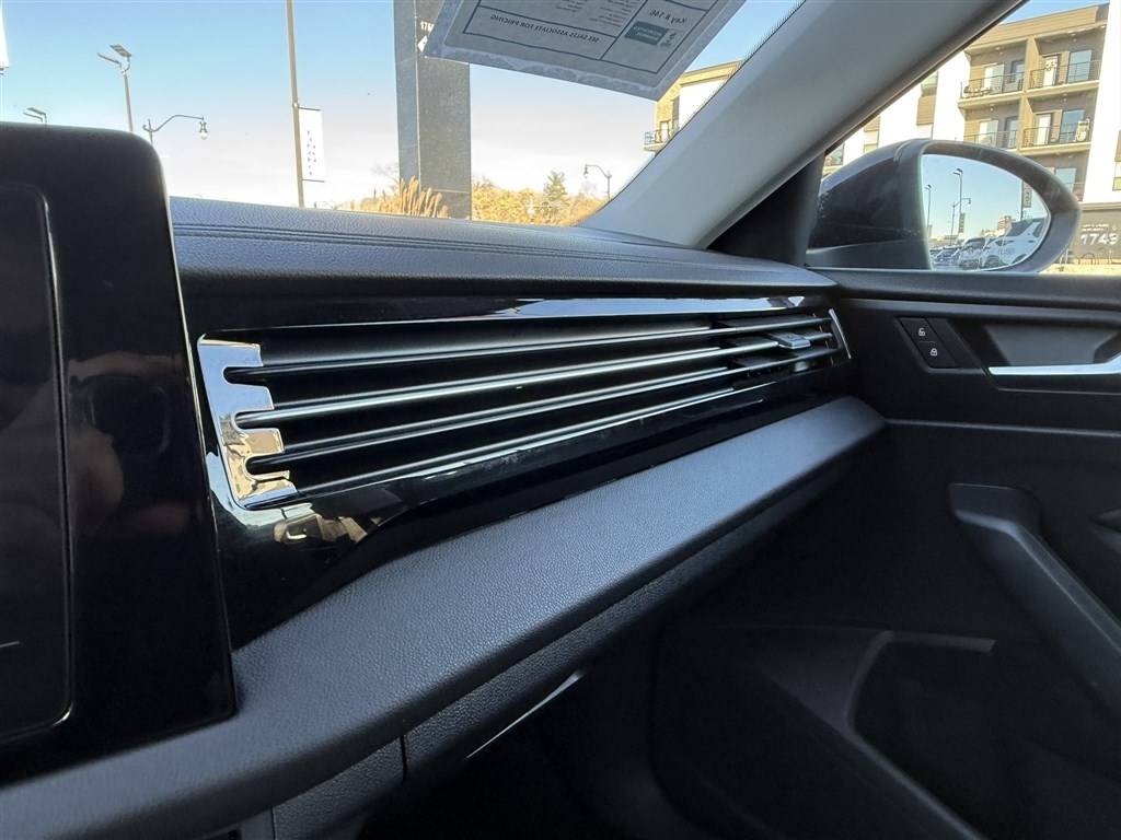 Volkswagen Jetta S Auto 2025