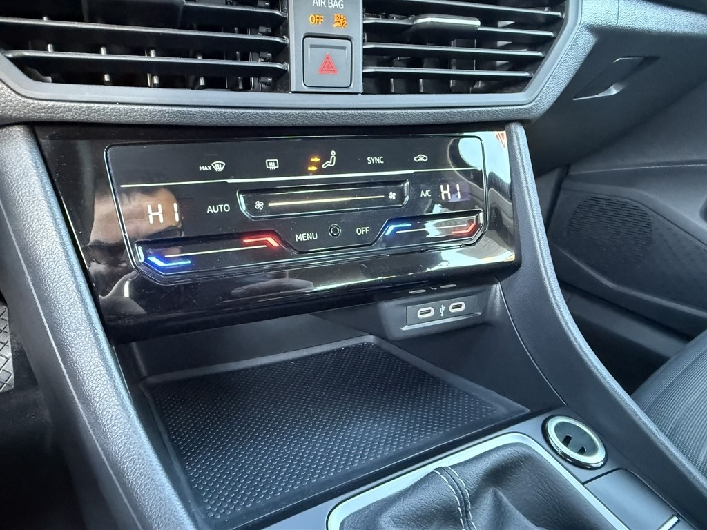 Volkswagen Jetta S Auto 2025