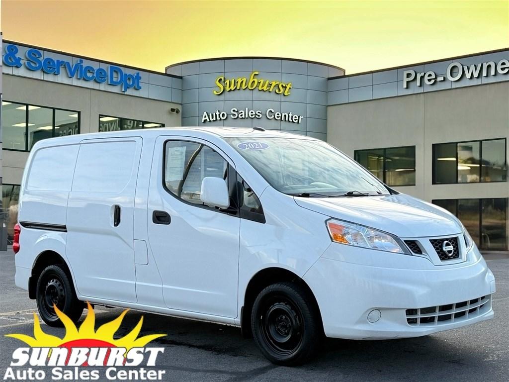 2021 Nissan NV200 SV's photo