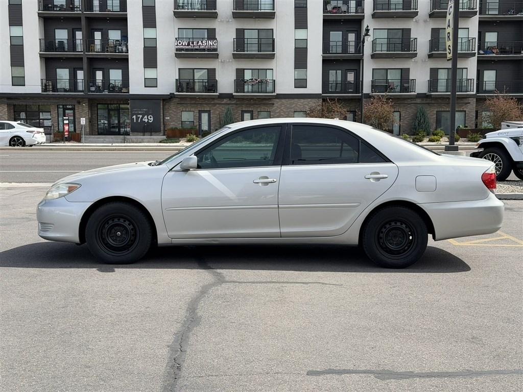 Toyota Camry LE 2005