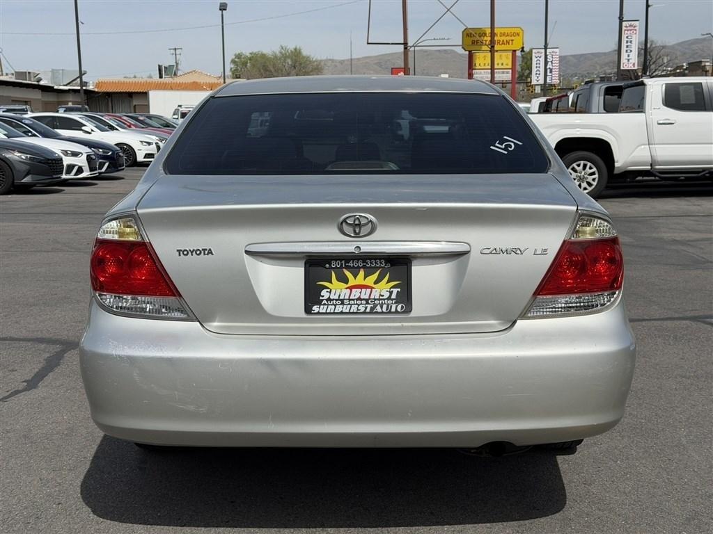Toyota Camry LE 2005