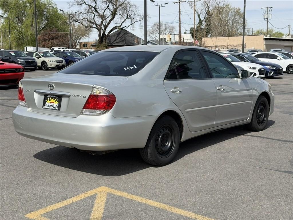 Toyota Camry LE 2005