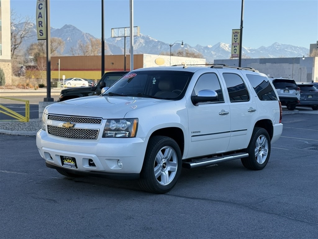 Chevrolet Tahoe LTZ 4D SUV 4WD 2014