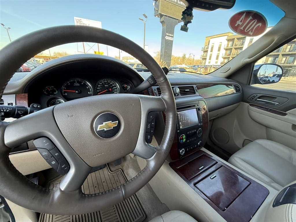 Chevrolet Tahoe LTZ 4D SUV 4WD 2014