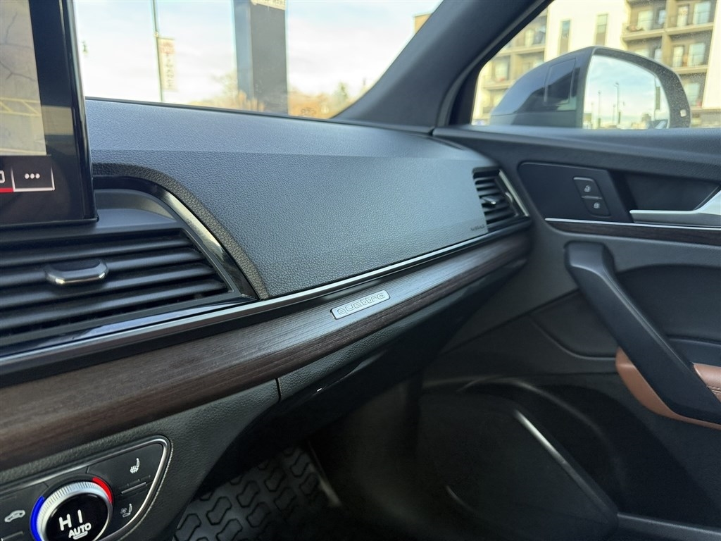 Audi Q5 S line Premium Plus 55 TFSI e quattro 2022