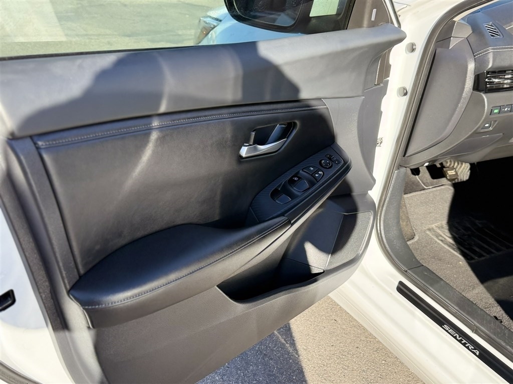 Nissan Sentra SV CVT 2021