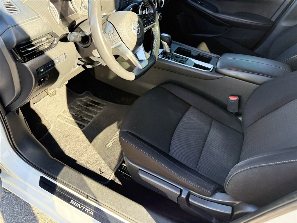 Nissan Sentra SV CVT 2021