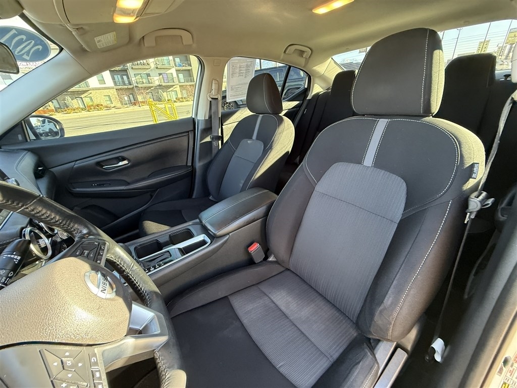 Nissan Sentra SV CVT 2021