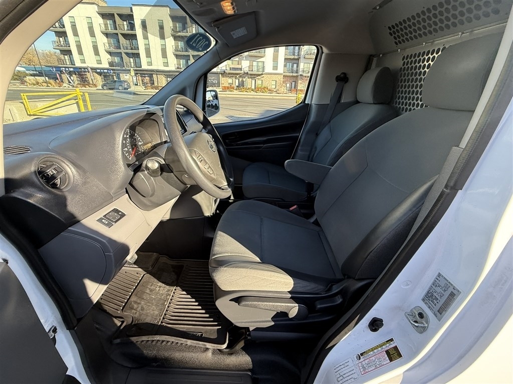 Nissan NV200 Compact Cargo I4 SV 2021