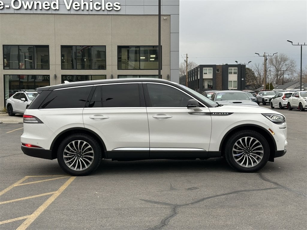 Lincoln Aviator Reserve AWD 2022