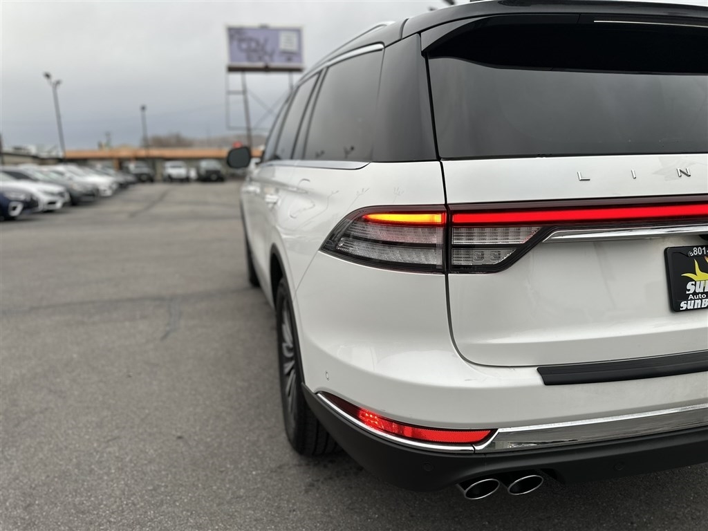 Lincoln Aviator Reserve AWD 2022