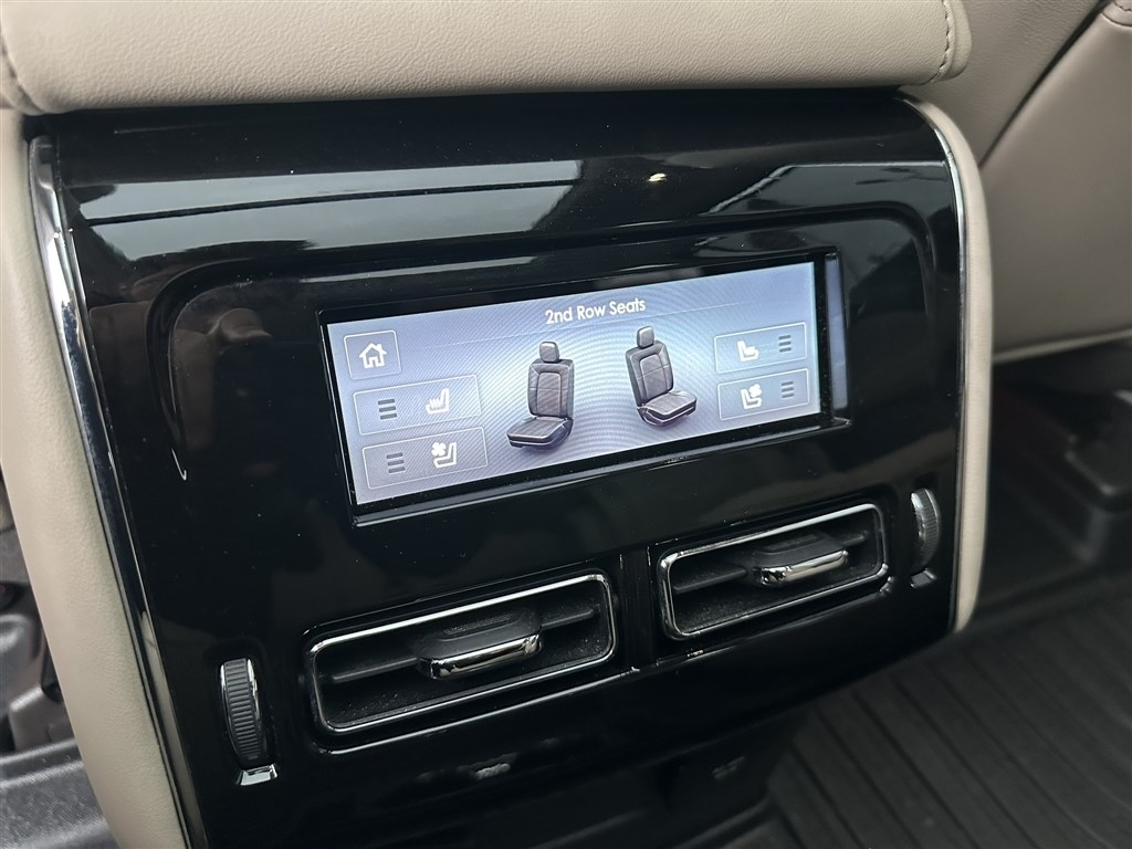 Lincoln Aviator Reserve AWD 2022