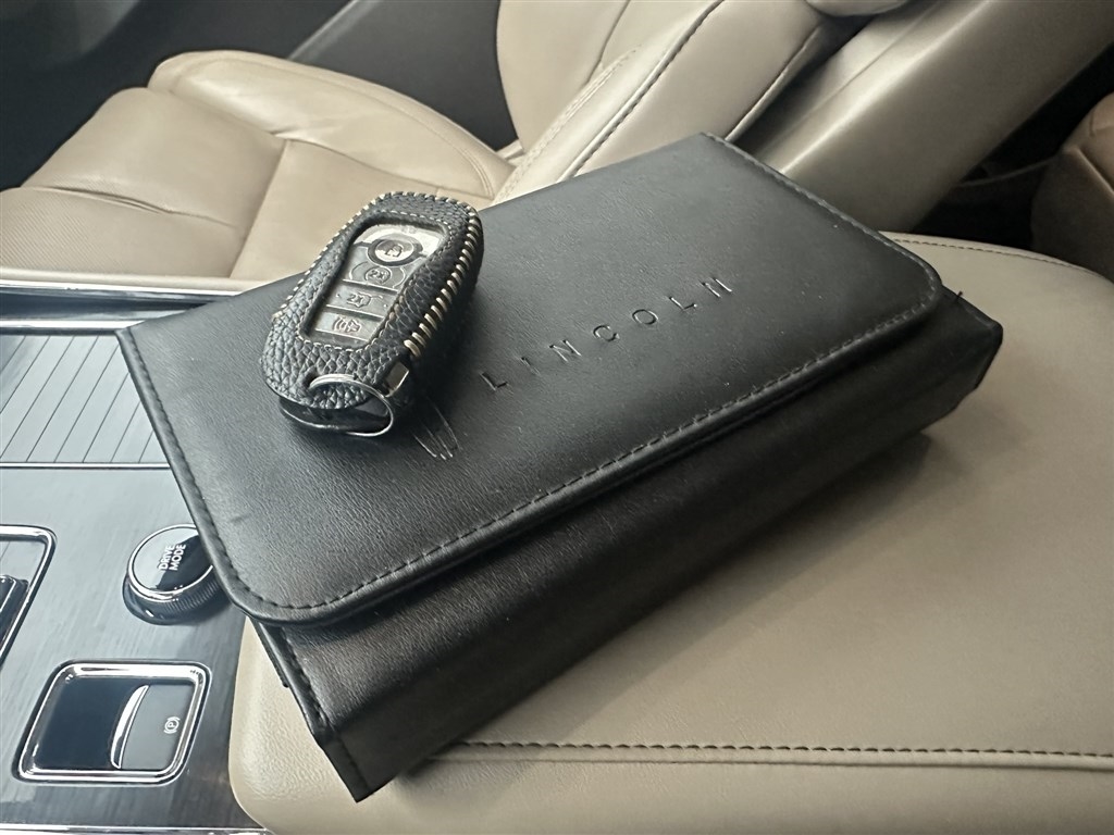 Lincoln Aviator Reserve AWD 2022