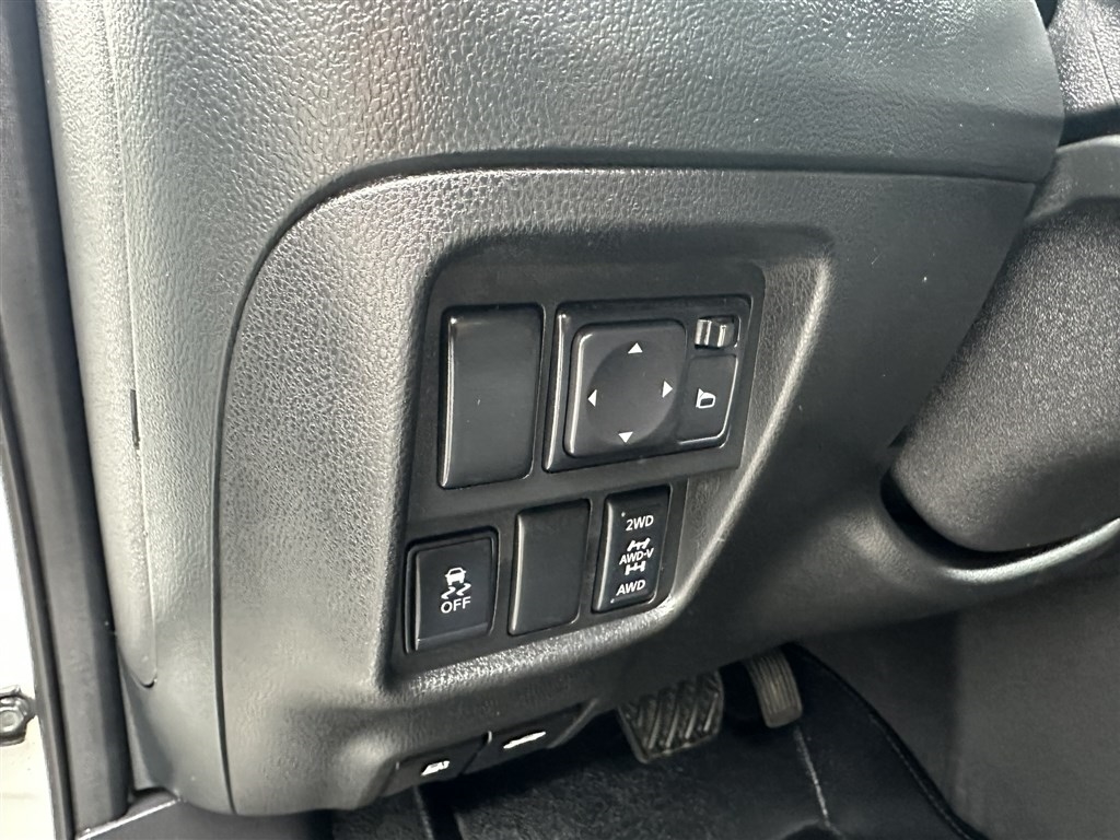 Nissan Juke SL 4D Hatchback AWD 2015