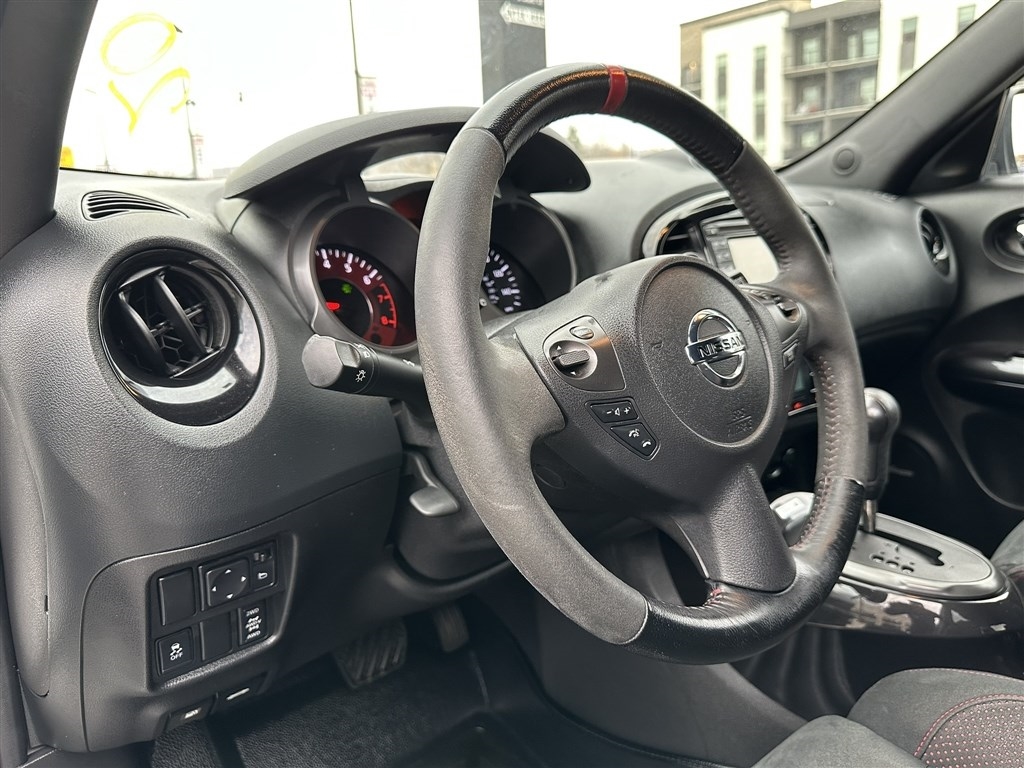 Nissan Juke SL 4D Hatchback AWD 2015