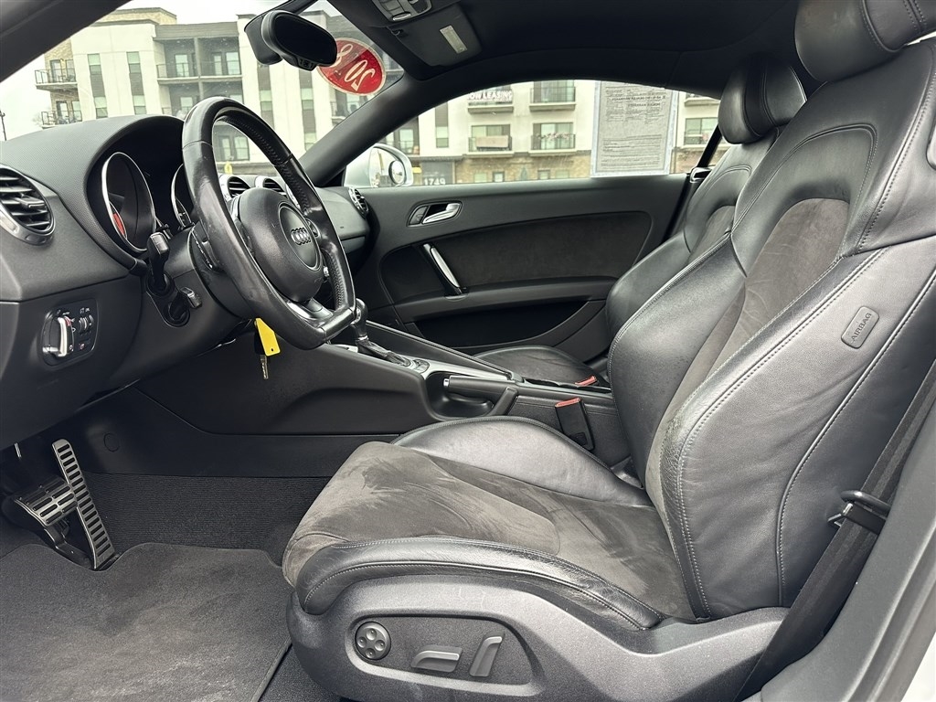 Audi TT 2.0T Coupe quattro 2008