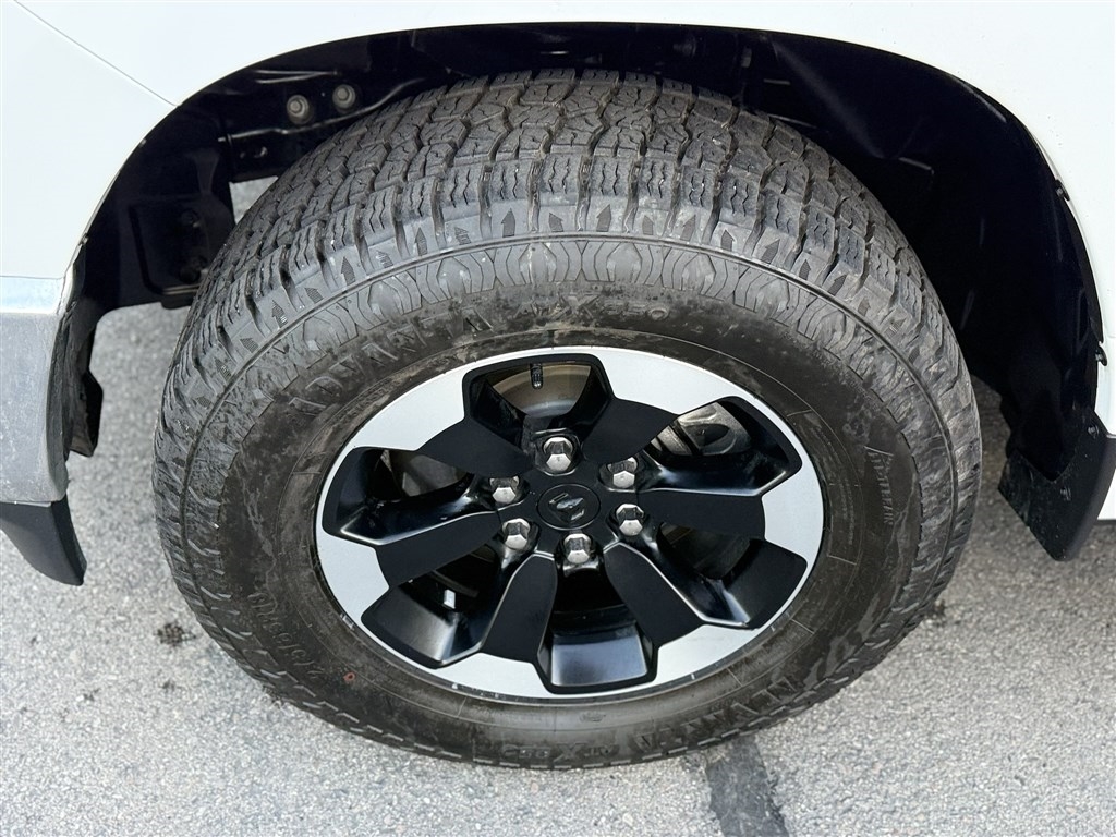 RAM 1500 Tradesman 4x4 Quad Cab 6'4" Box 2020