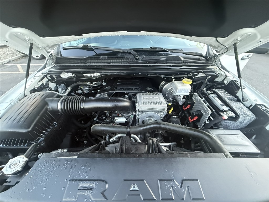 RAM 1500 Tradesman 4x4 Quad Cab 6'4" Box 2020