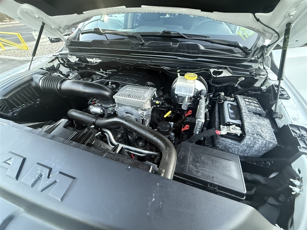 RAM 1500 Tradesman 4x4 Quad Cab 6'4" Box 2020