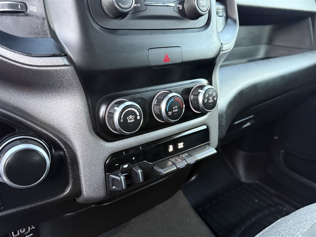 RAM 1500 Tradesman 4x4 Quad Cab 6'4" Box 2020