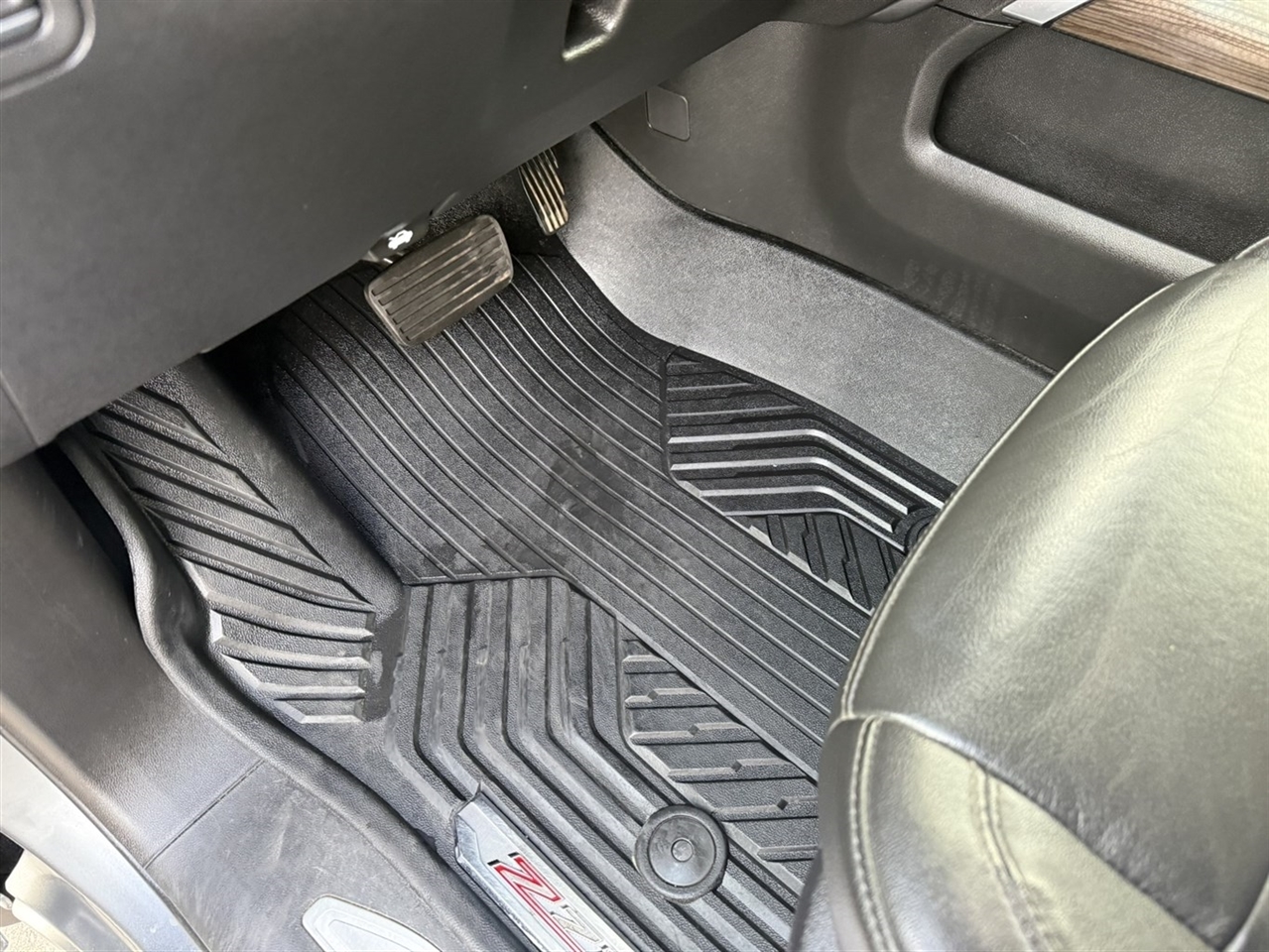 Chevrolet Silverado 1500 4WD Double Cab 147" RST 2021