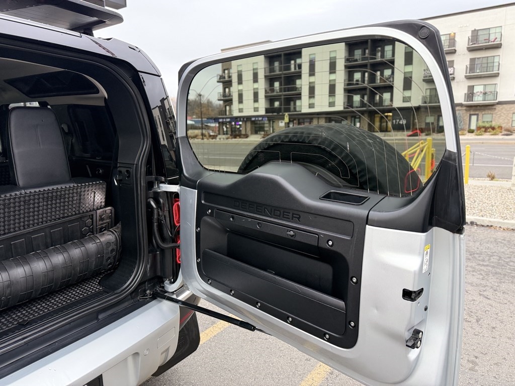 Land Rover Defender 110 First Edition AWD 2020