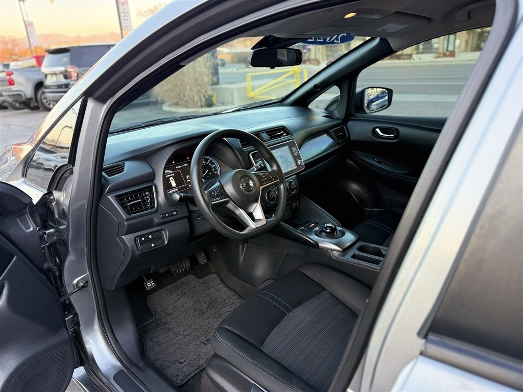 Nissan Leaf S Hatchback 2022