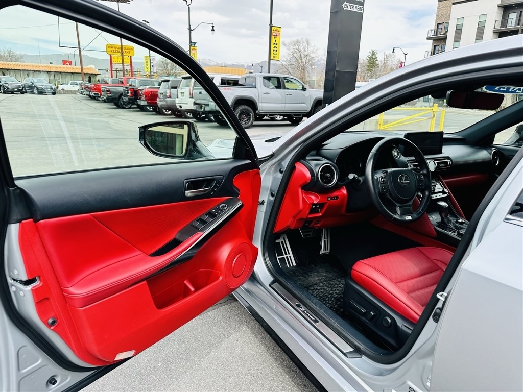 Lexus IS IS 300 AWD 2021