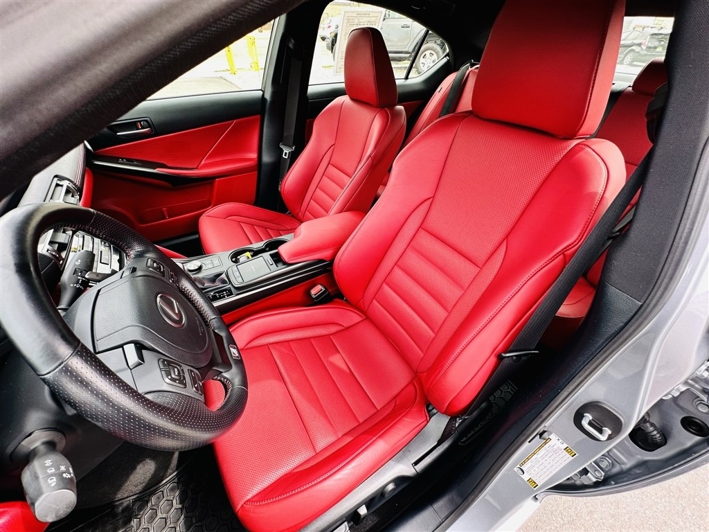 Lexus IS IS 300 AWD 2021