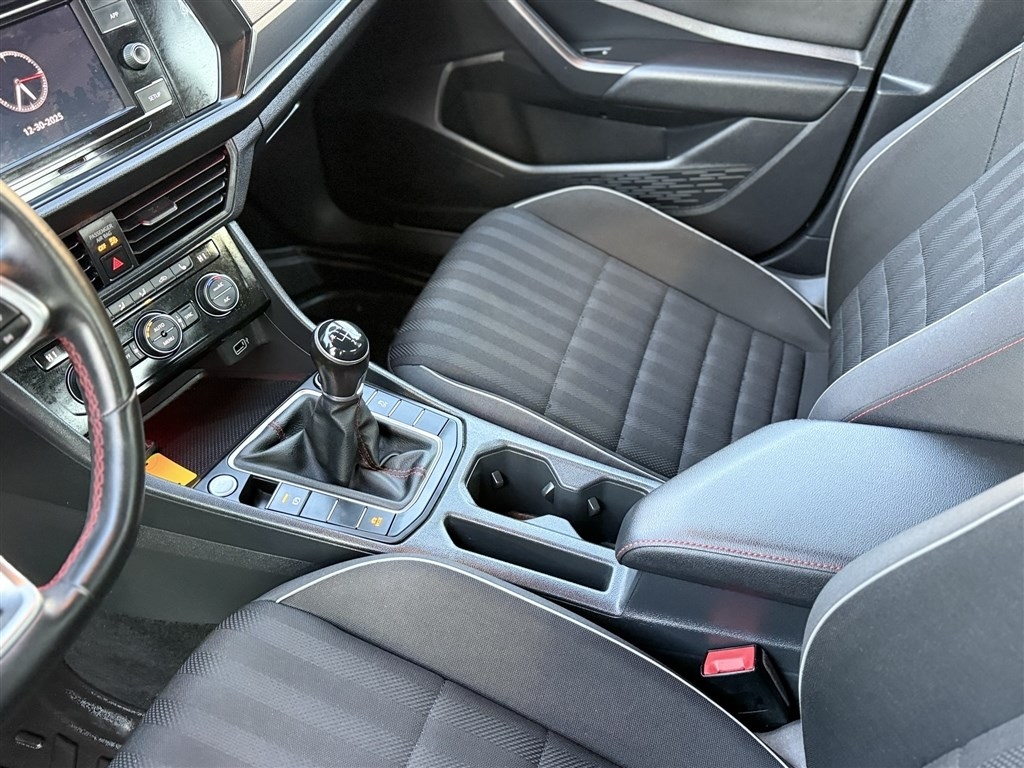 Volkswagen Jetta GLI 35th Anniversary Edition Manual 2019