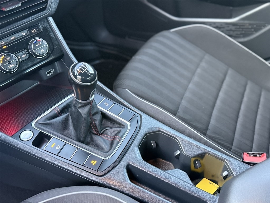 Volkswagen Jetta GLI 35th Anniversary Edition Manual 2019