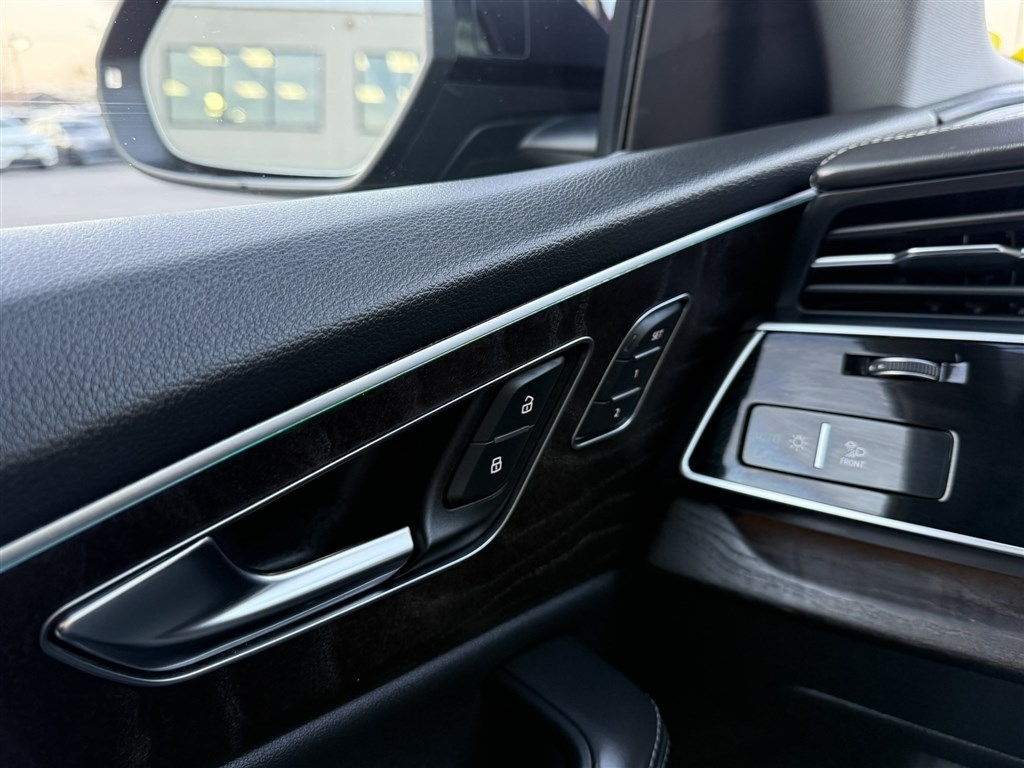 Audi Q8 Prestige 55 TFSI quattro 2022