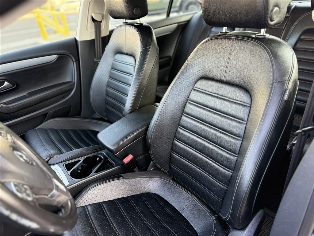 Volkswagen CC Sport 2013