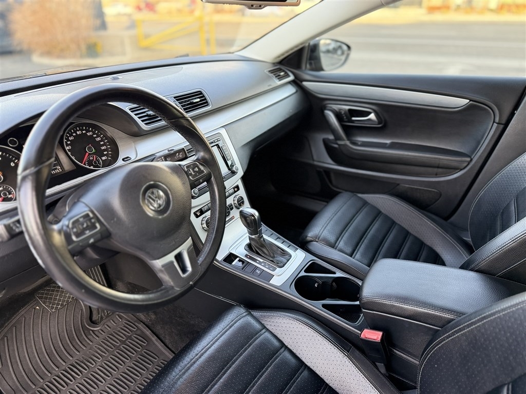 Volkswagen CC Sport 2013