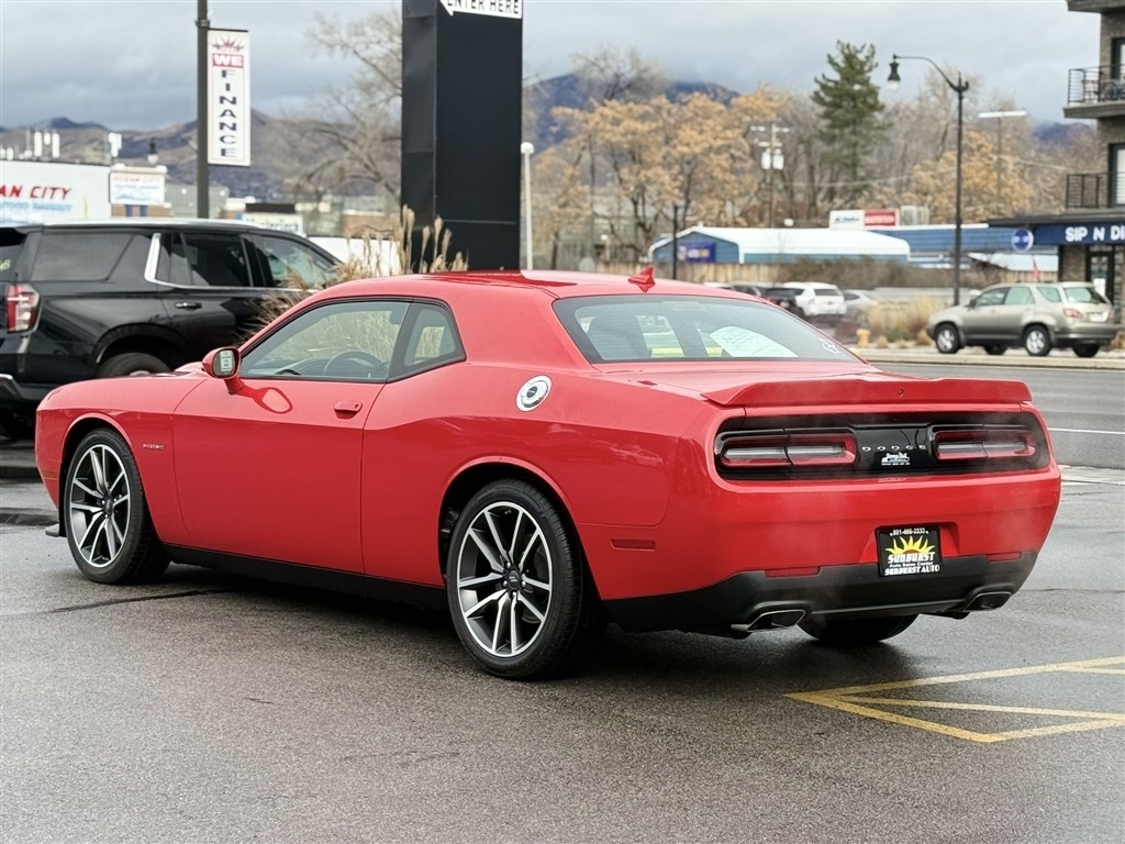 Dodge Challenger R/T RWD 2022