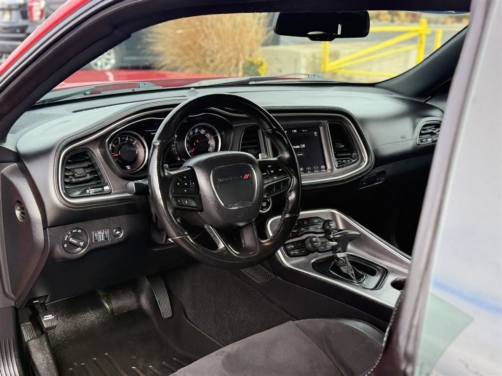 Dodge Challenger R/T RWD 2022