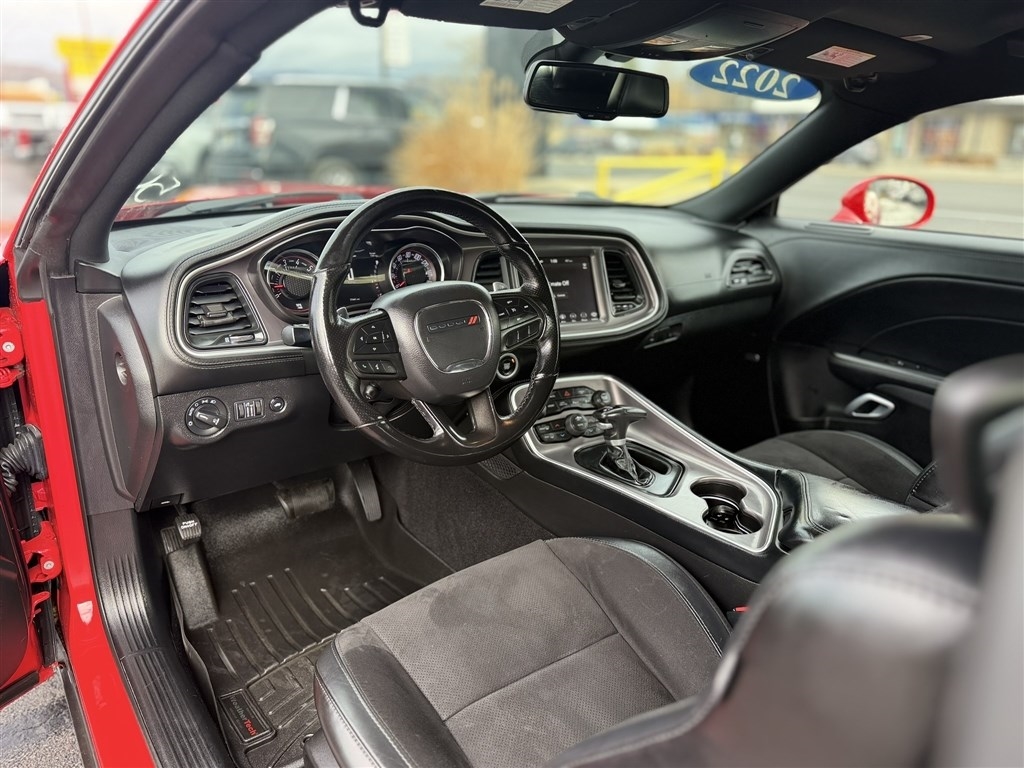 Dodge Challenger R/T RWD 2022