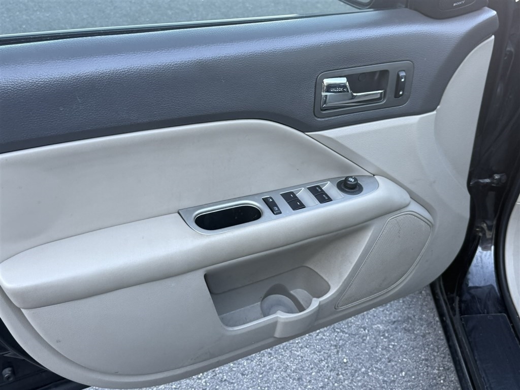 Ford Fusion 4dr Sdn SEL FWD 2011