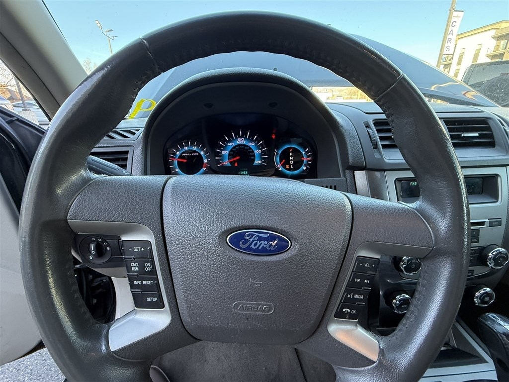 Ford Fusion 4dr Sdn SEL FWD 2011
