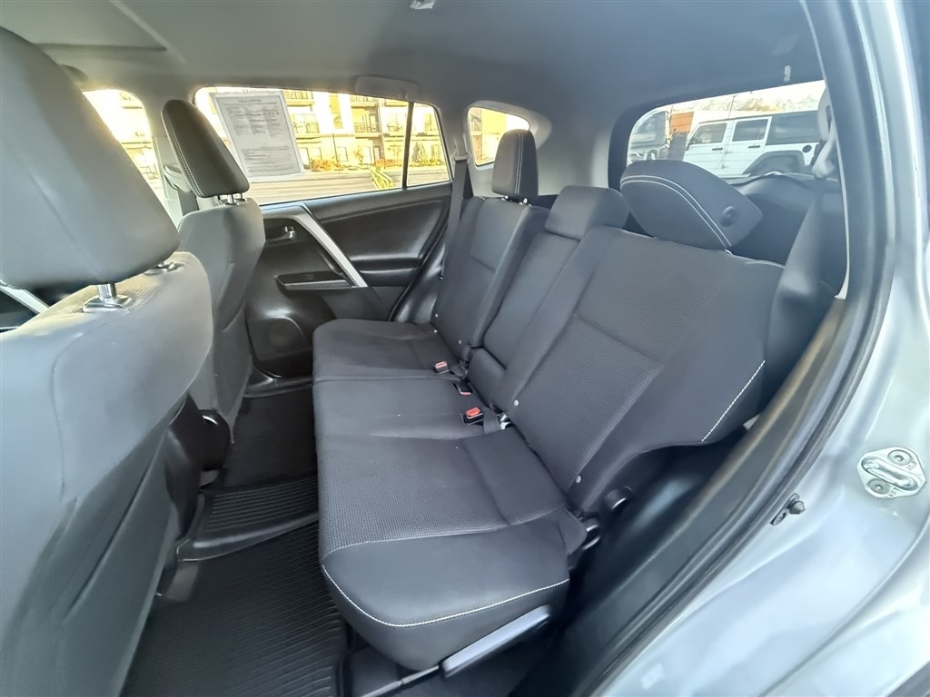 Toyota RAV4 XLE AWD 2016