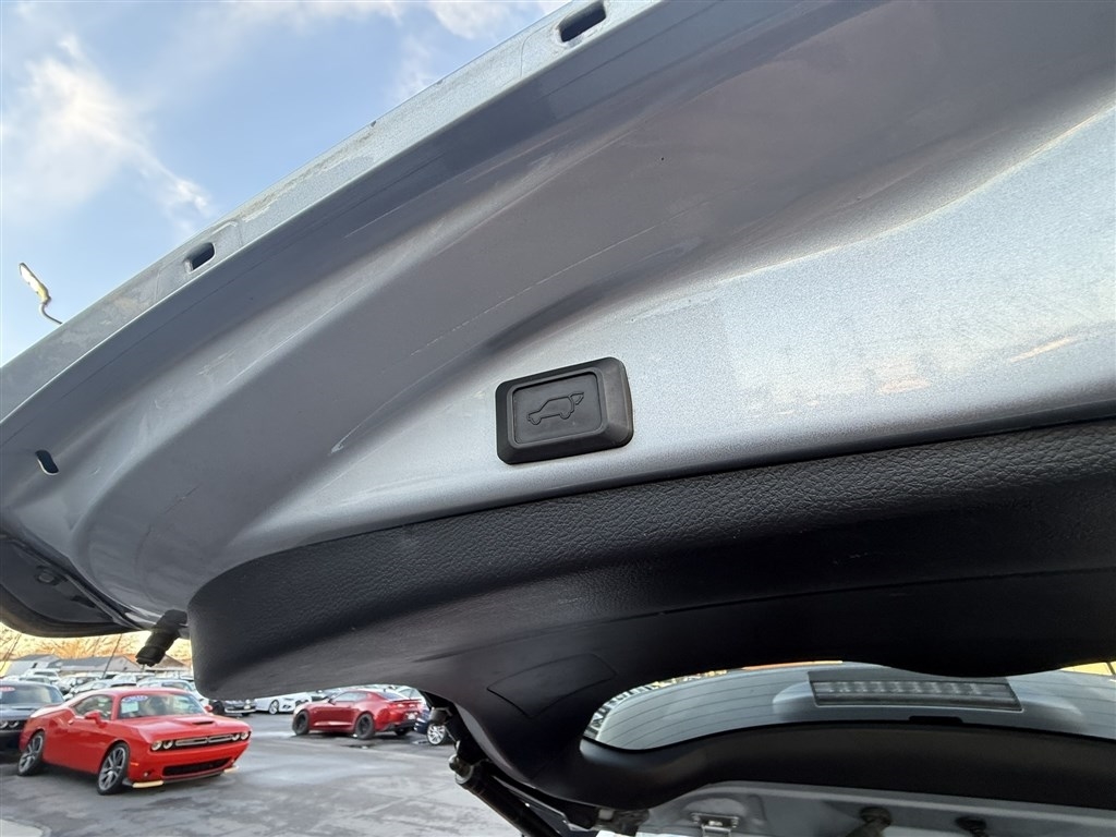 Toyota RAV4 XLE AWD 2016