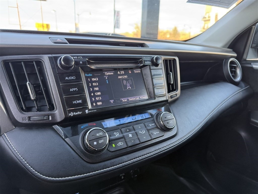 Toyota RAV4 XLE AWD 2016